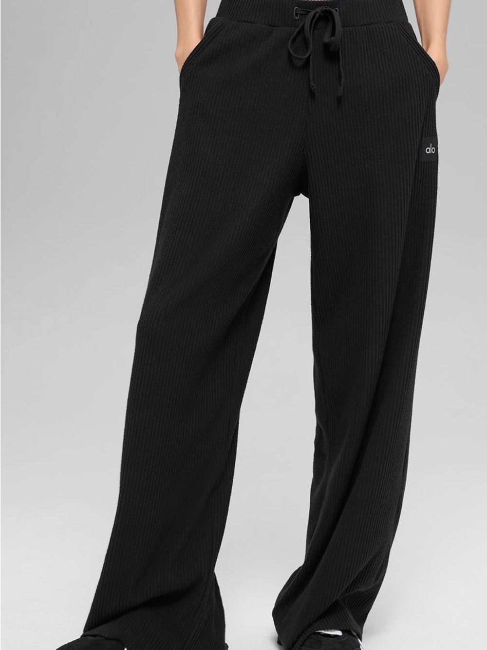 ALO Yoga Women's Black Wide-Leg Muse Pants